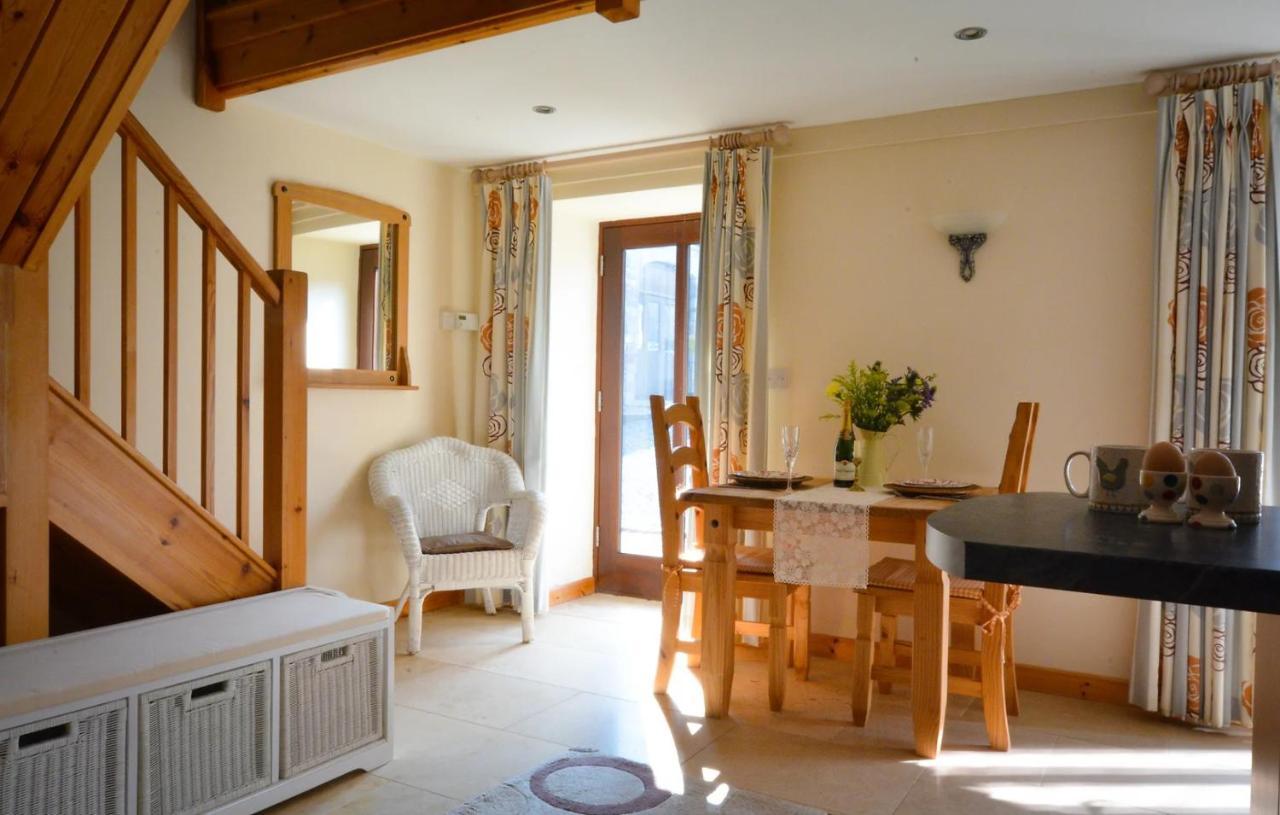 Villa Rhiwddu Barns à Llangadog Extérieur photo